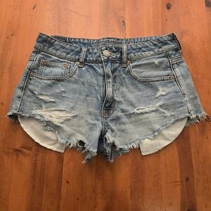 American Eagle Distressed Denim Hi-rise Festival Jean Shorts Size 6 High Waisted